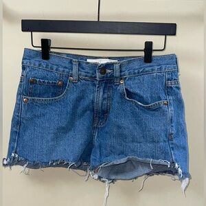 Levi’s Girls 550 Relaxed shorts size 16 raw hem